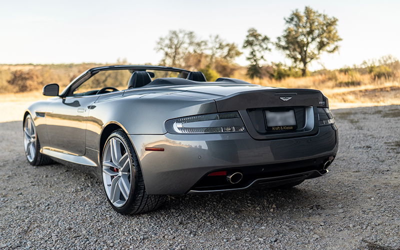 Aston Martin DB9